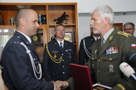 Ocenění za záchranu života i výtečné plnění služebních povinností