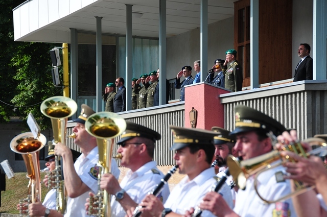 Tribuna s vedením univerzity