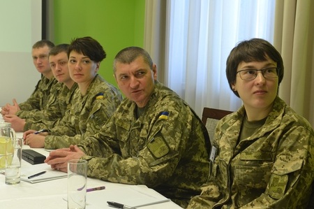 Zdravotníci ozbrojených sil Ukrajiny na výcviku u české armády