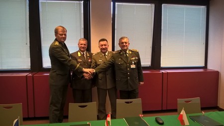 Náčelníci generálních štábů armád Visegrádské čtyřky podepsali memorandum o porozumění k výstavbě společného evropského bojového uskupení (EUBG) v roce 2019