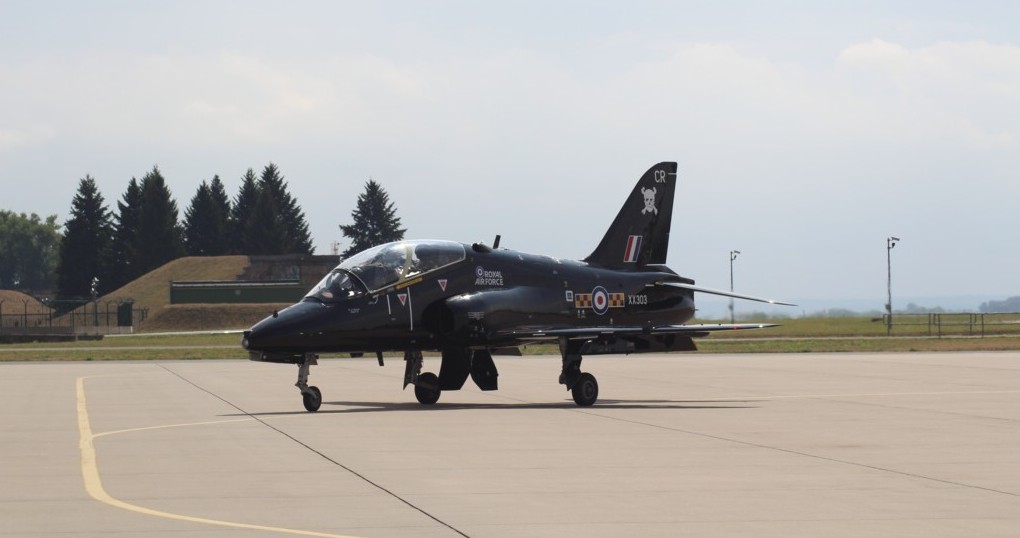 Čeští piloti svedou vzdušné souboje s britskými letouny Hawk T1