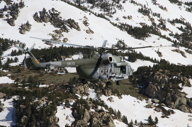  Vrtulník Mil Mi-171Š