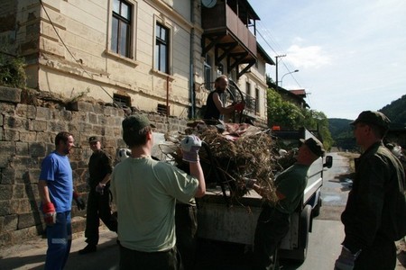 151. strážní rota Aktivní zálohy v akci. Vojákům na Děčínsku říkají přátelé
