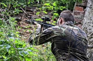 Airsoftová disciplína prověřila nejen postřeh