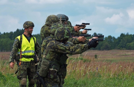 Na cvičení Lampart 2017 do Polska poprvé zamíří i sedm vojáků aktivní zálohy