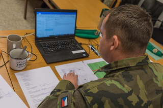 Operátor řídícího střediska monitorování 