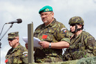 Řídící cvičení Strong Campaigner 2014 generálmajor Ján Gurník, velitel 4. BÚU plukovník Miroslav Hlaváč (vpravo)