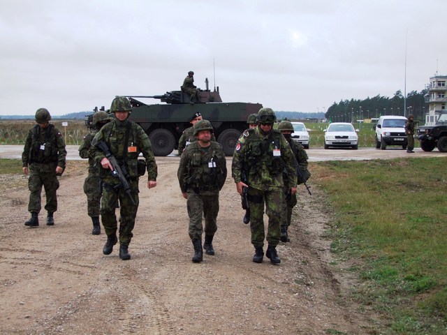  Velitel polské divize přijel s plným bojovým zabezpečením