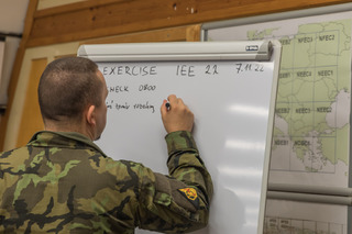 Operátor řídícího střediska monitorování