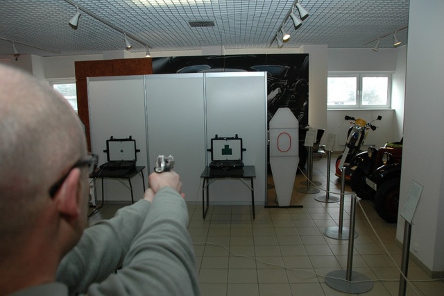 Univerzita obrany provozovala laserovou střelnici