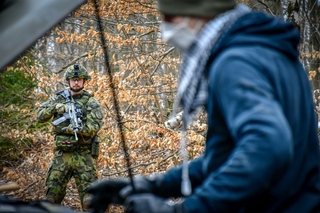 Opatrnost je na místě, navíc se neznámí opraváři chovají podivně