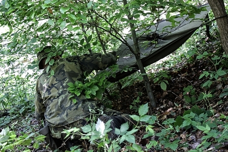 Rozhodčí se musí o sebe umět postarat, nenarušovat a nerozkrývat činnost zasazené skupiny