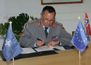  Velitel MN JHQ Ulm Genmajor Rossmanith