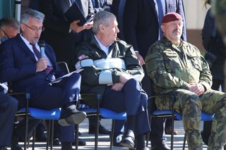 In attendance of the Chief of General Staff General Aleš Opata, President Miloš Zeman and Defence Minister Lubomír Metnar also saluted the servicemembers