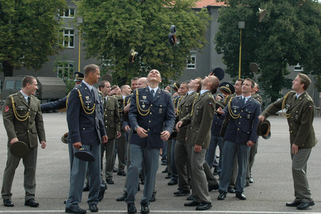 Poslední den absolventů Univerzity obrany na jejich „alma mater“