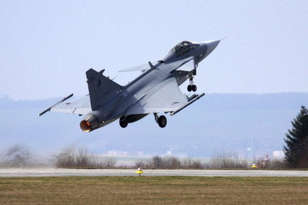 Gripens guard Czech air space 365/24 for eight years