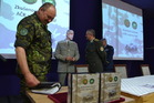 Velitel pozemních sil generálmajor Ján Gurník (vlevo)