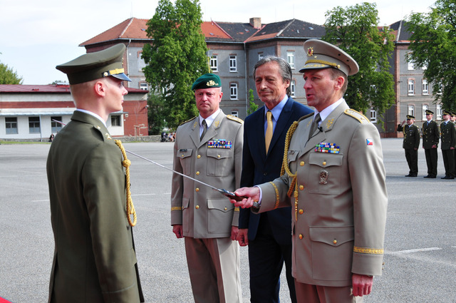 Rector Bohuslav Prikryl dubs graduate Lieutenant Holub