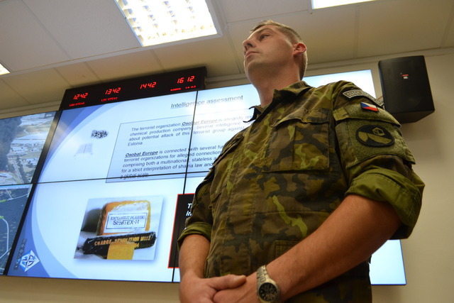 Odborníci CBRN Reach Back operačního centra