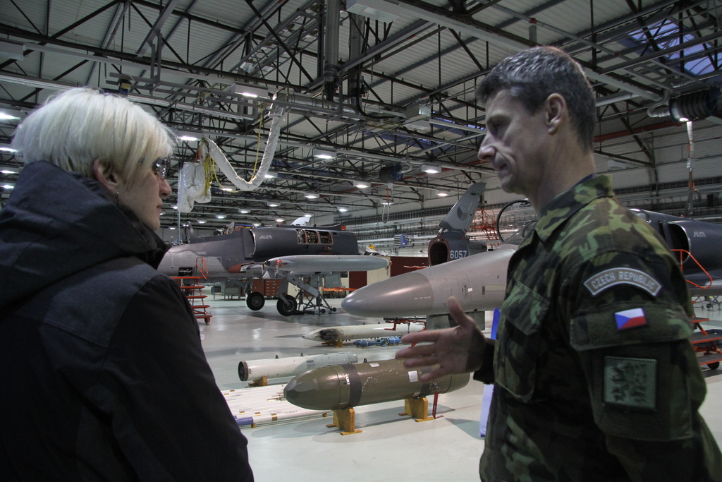 A demonstration of the base equipment (1)