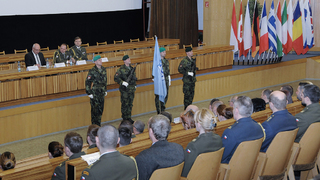 Slavnostní ceremoniál předání funkce ředitele Centra výjimečnosti, které se specializuje na ochranu proti zbraním hromadného ničení. 