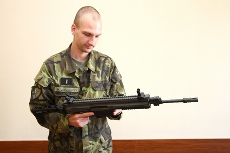 Vyjmutí demontážního čepu