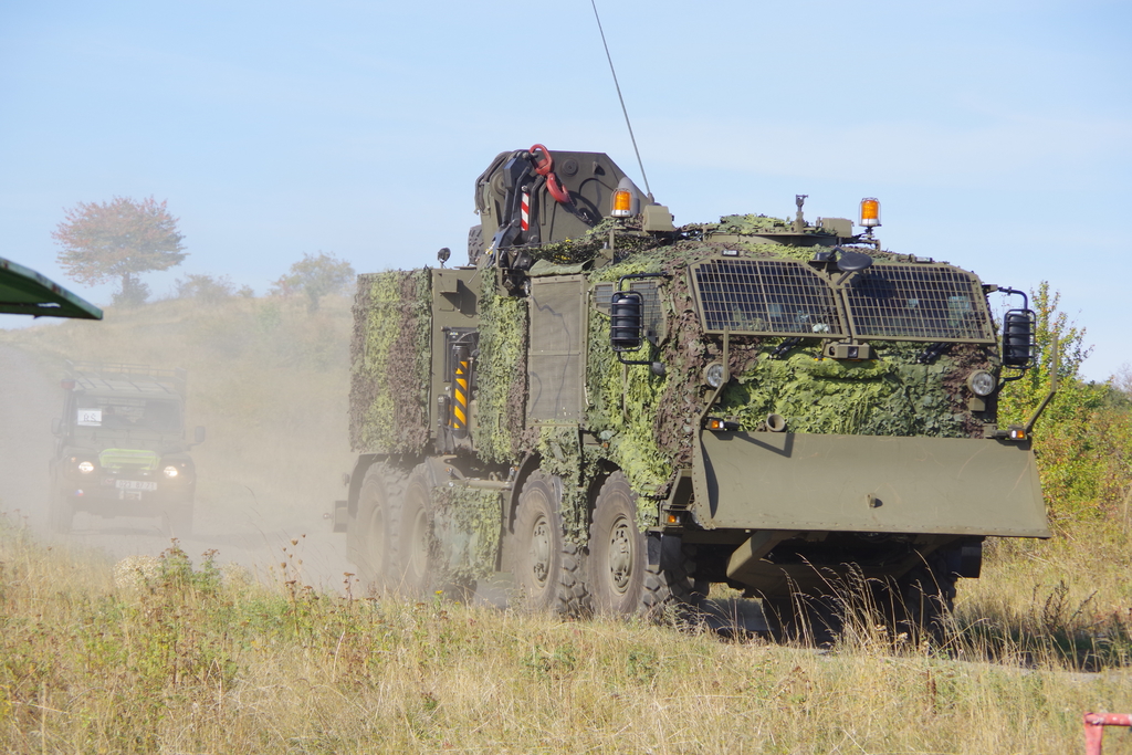 Poprvé při komplexním cvičení byl nasazen nový vyprošťovací vůz Tatra 815