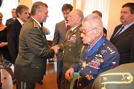 Váleční veteráni převzali ocenění ministra obrany Slovenské republiky