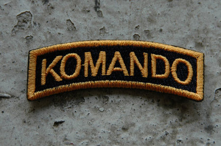 O nášivku kurzu Komando bojuje i slovenský voják