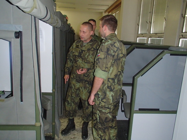   Návštěva velitele 72.mpr pplk. Botíka na CSTT Vyškov