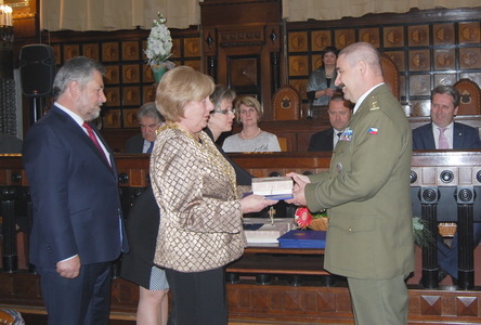 Cena města Prostějova putuje k průzkumníkům ze stodvojky