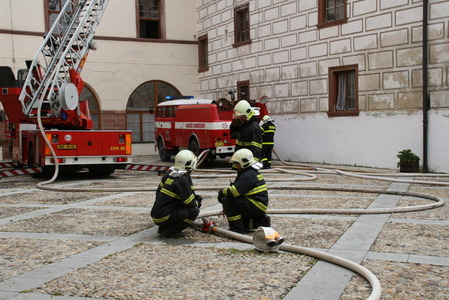 Na Komorním Hrádku dnes hořelo. Naštěstí jen cvičně