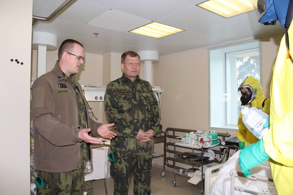 Cvičení příslušníků AZ OBO Těchonín navštívil náčelník GŠ AČR armádní generál Josef Bečvář