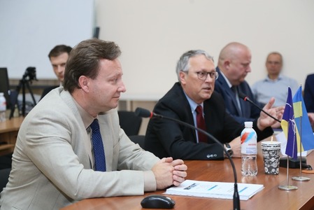 MLCC podporuje logistickou reformu