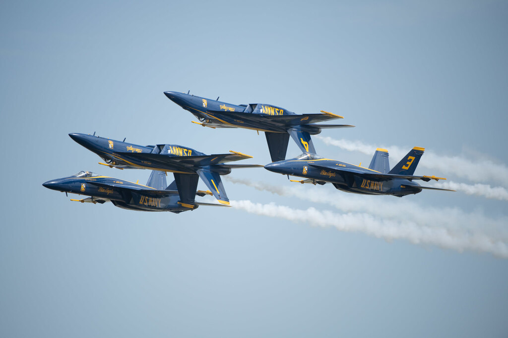 Na závěr airshow vystoupila i letecká akrobatická skupina amerického námořnictva „Blue Angels“, založená v roce 1946. 