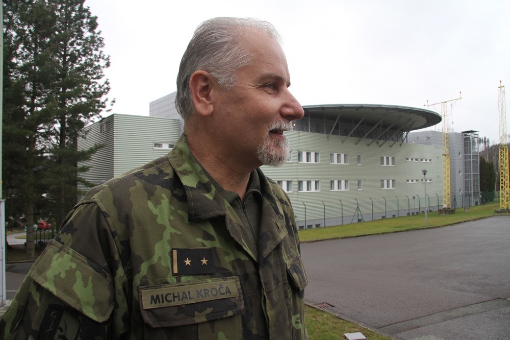 Ředitel odboru biologické ochrany Těchonín podplukovník Michal Kroča  