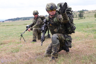  Po vysazení se musí jednotka co nejrychleji stáhnout do úkrytu a připravit se na další plnění úkolu