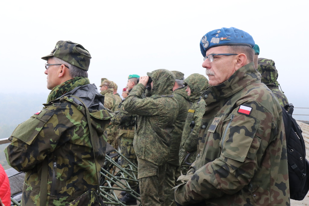 Demonstraci bojové ukázky sledovali i zástupci zahraničních armád V4 zapojených do cvičení Czech Lion 2019