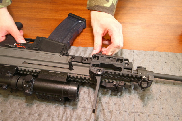 Montáž adaptéru mířidel pro podvěsný granátomet CZ 805 G1