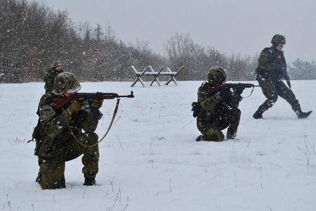 Noví příslušníci Aktivní zálohy prošli náročným polním výcvikem