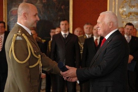 Václav Klaus jmenoval nové generály