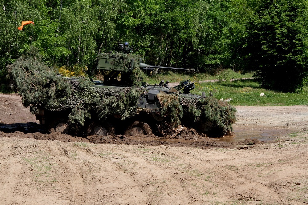 Pro řidiče Panduru bylo cenné seznámení se s písčitým povrchem v terénu 