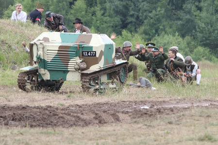 Nasazení prvorepublikové tankové techniky