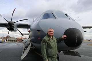 Jeden z prvních vojenských pilotů AČR letounů CASA C-295M Miloš Domin