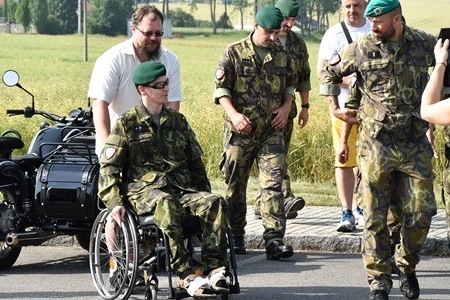 Zdravotní handicap je sítem na kamarády, říká válečný veterán