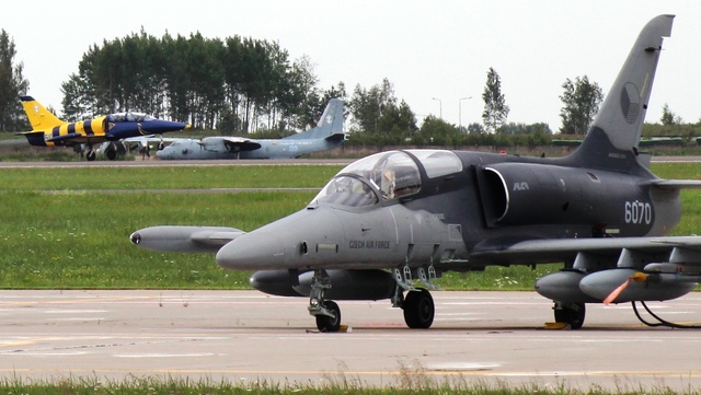  Česká L-159 a litevský L-39 Albatros