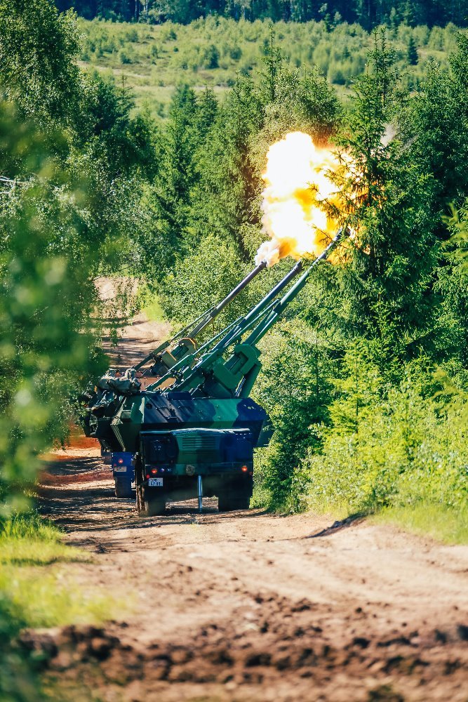 Nácvik na zahájení akce – salva z děl