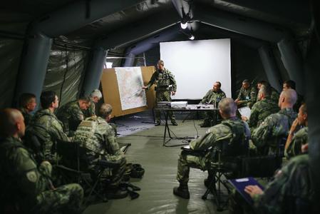 Součástí cvičení byly jednotlivé rozehry, těm vždy předcházel krátký briefing