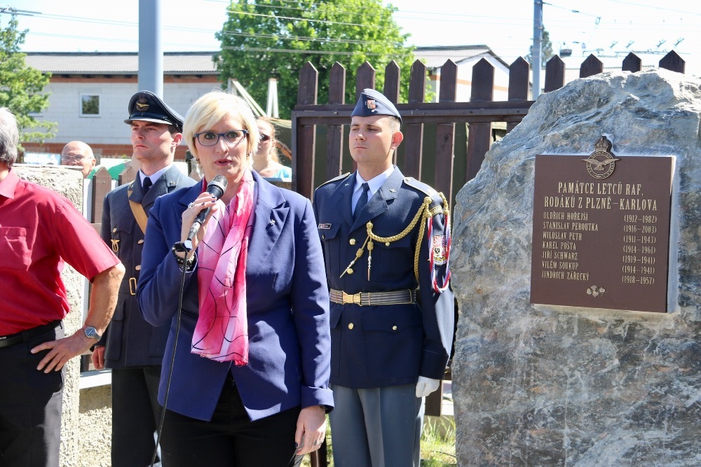 Ministryně obrany Karla Šlechtová v projevu připomněla oběti českých pilotů v řadách RAF