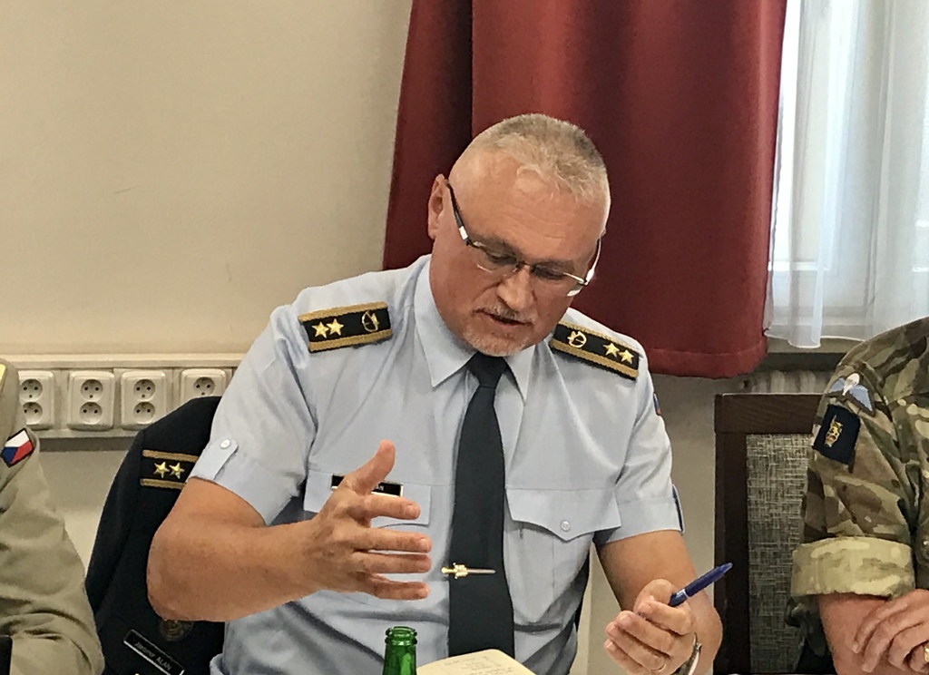 Generálmajor Jaromír Alan představuje vizi další spolupráce NRFC a CIOR